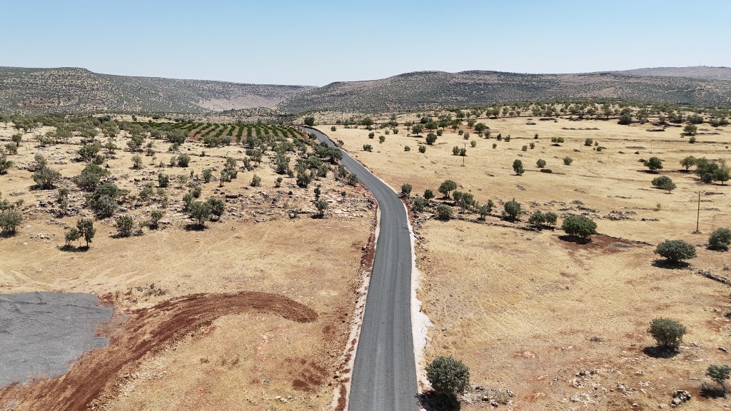 Büyükşehir Belediyesi 20 Yıllık Yol Sorununu Çözüme Kavuşturdu