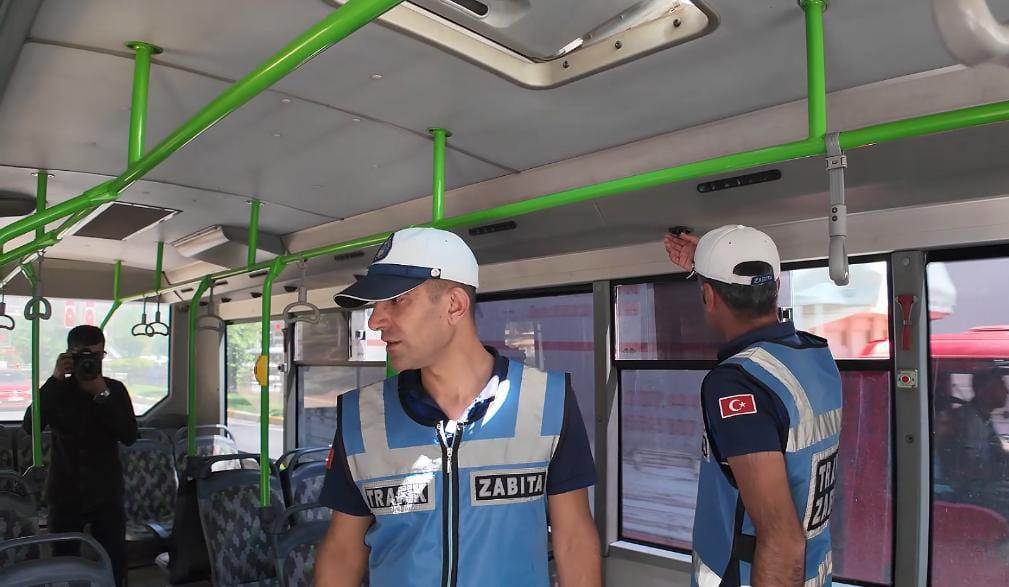 Büyükşehir Belediyesi Zabıtasından Toplu Taşıma Araçlarında Klima Denetimi