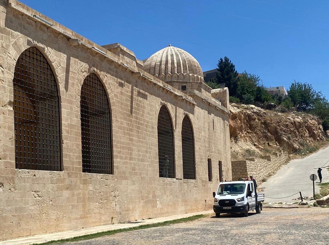 Büyükşehir Belediyesi’nden Yoğun İlaçlama Mesaisi